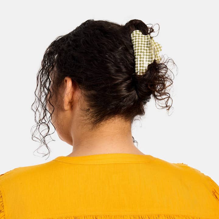 CHUNKS - Wholesale Hair Clip - Women's - Baby Nimbus Claw in Olive Check