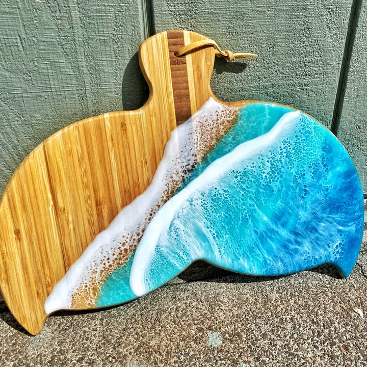 TBM Creations LLC - Wholesale Cheese Board - NEW Whale Tail Ocean Resin Charcuterie Board – Maui Made2