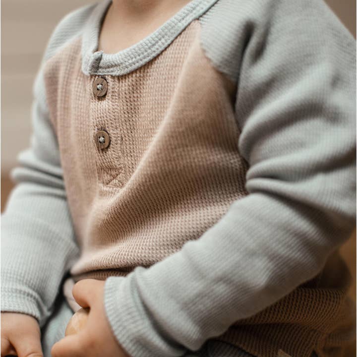 Burt's Bees Baby - Wholesale Top & Pant Set - Kids - Organic Thermal Boy Tee & Pants Set
4