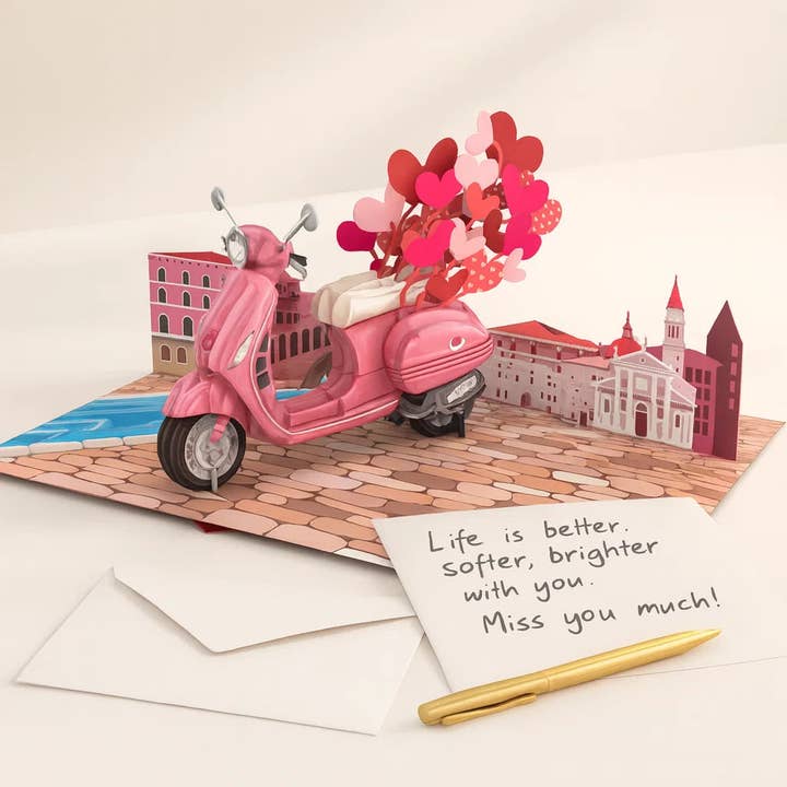 Carte Pop-Up 3D Scooter Love Ride pour la vente par The Paper Mix