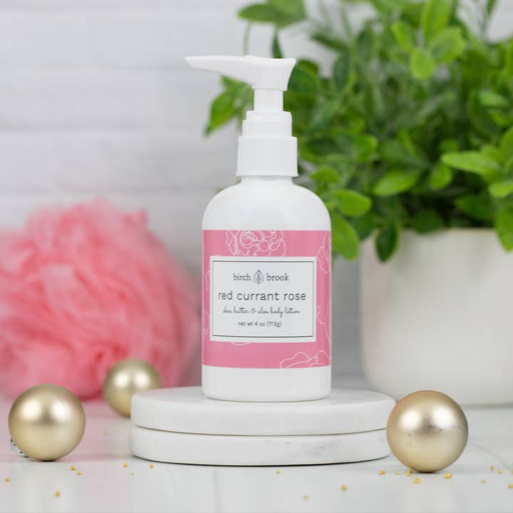 Lotion pour les mains et le corps à la rose et aux groseilles rouges 4 oz pour la vente par Birch Brook Soaps