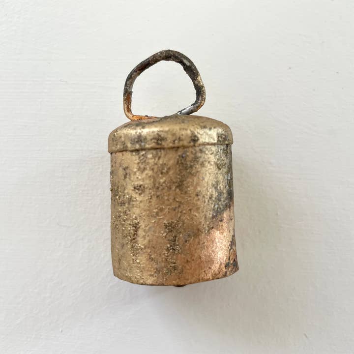 fort & field - Wholesale Bell - 1 3/4" rustic flat top tin brass finish bell metal striker