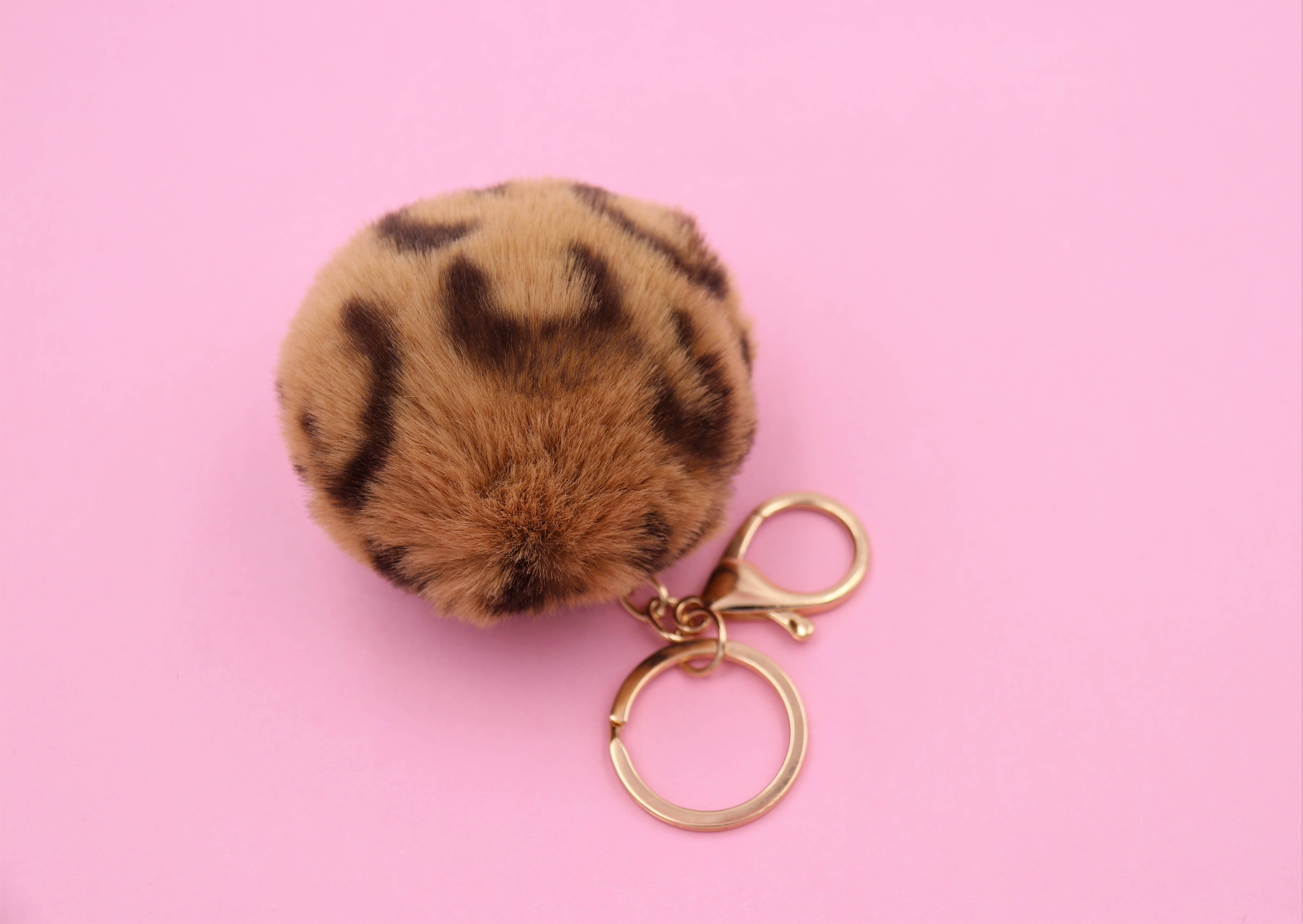 Real Sic – wholesale Keychain – Unisex – Cute Colorful Pom Pom Key chain - Fuzzy Keychains5
