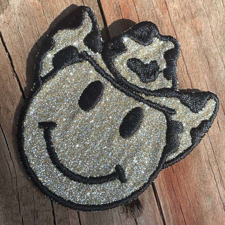 Urban Clay - Vendita all'ingrosso Toppe - TOPPA TERMOADESIVA A FORMA DI COWGIRL CON GLITTER DORATI E NERI
