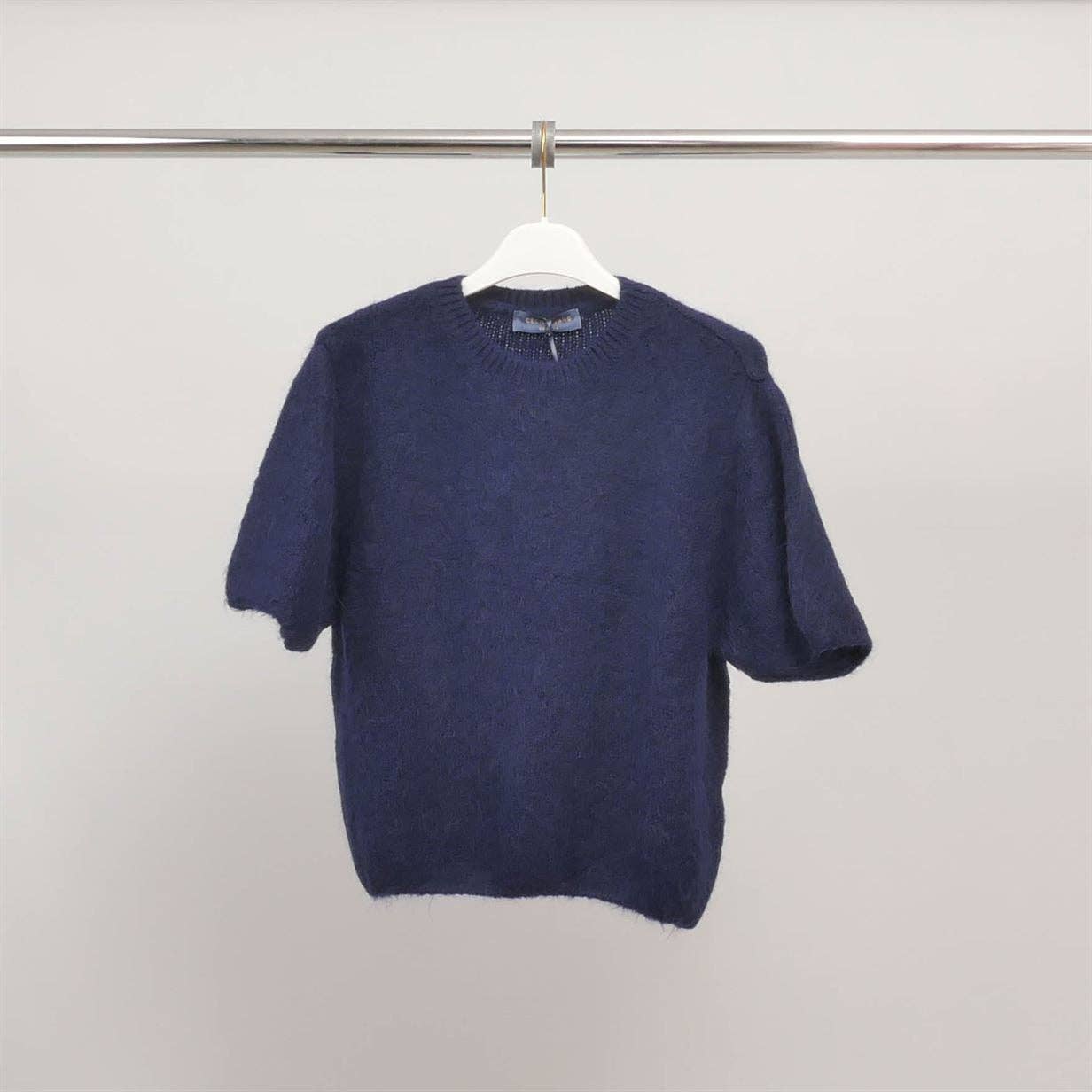 Cecile Wang - Wholesale Knit Sweater - Women's - Short-sleeve sweater in fluffy knit PJ24022A2