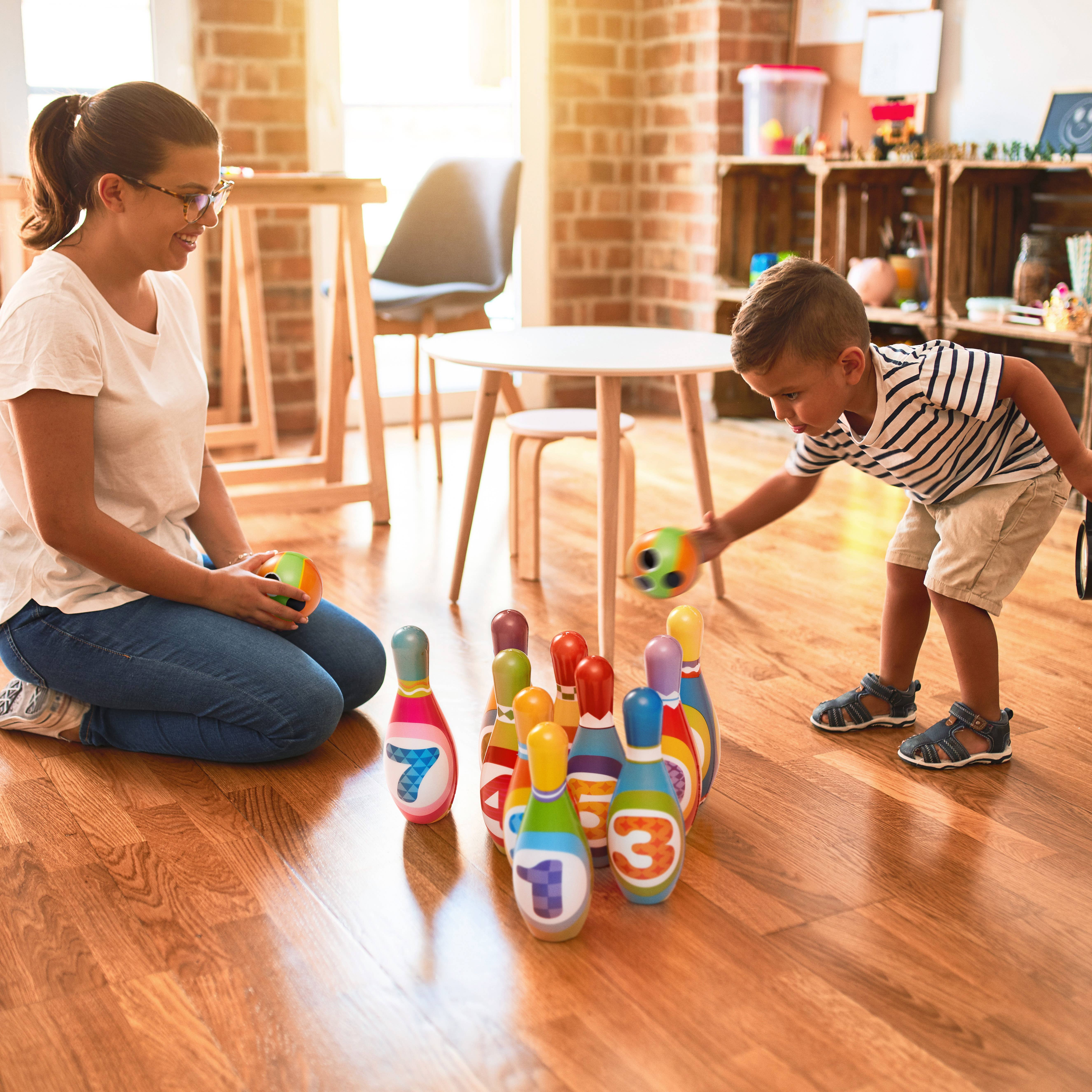The Twiddlers - Vendita all'ingrosso Set di giocattoli - Bambini - Set di 12 giocattoli morbidi da bowling con birilli in schiuma e bowling6
