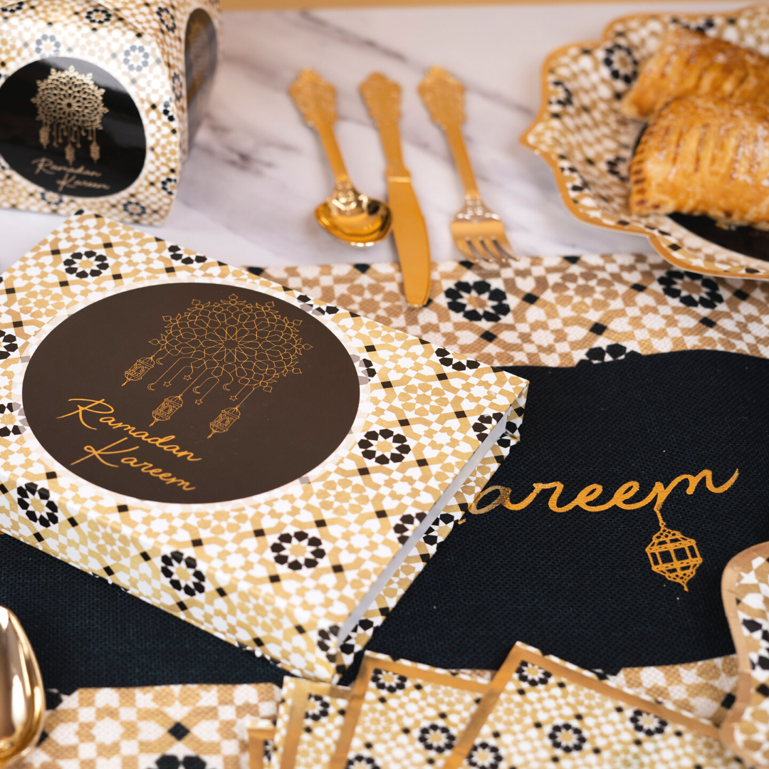 Peacock Supplies – wholesale Gift box – Ramadan Kareem Gift Box - Black & Gold3