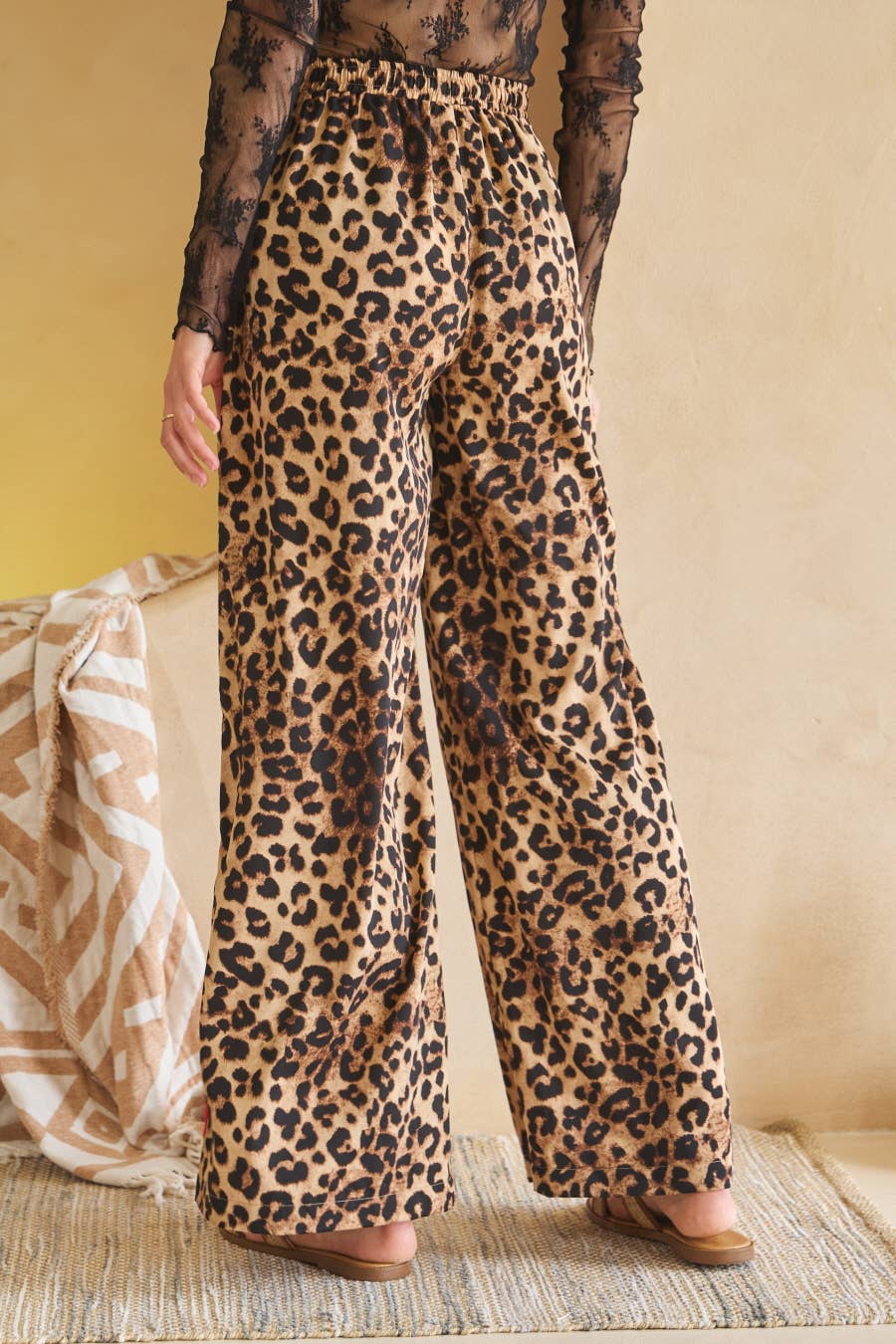 Oddi - Wholesale Pants - Women's - Leopard Printed Pants4
