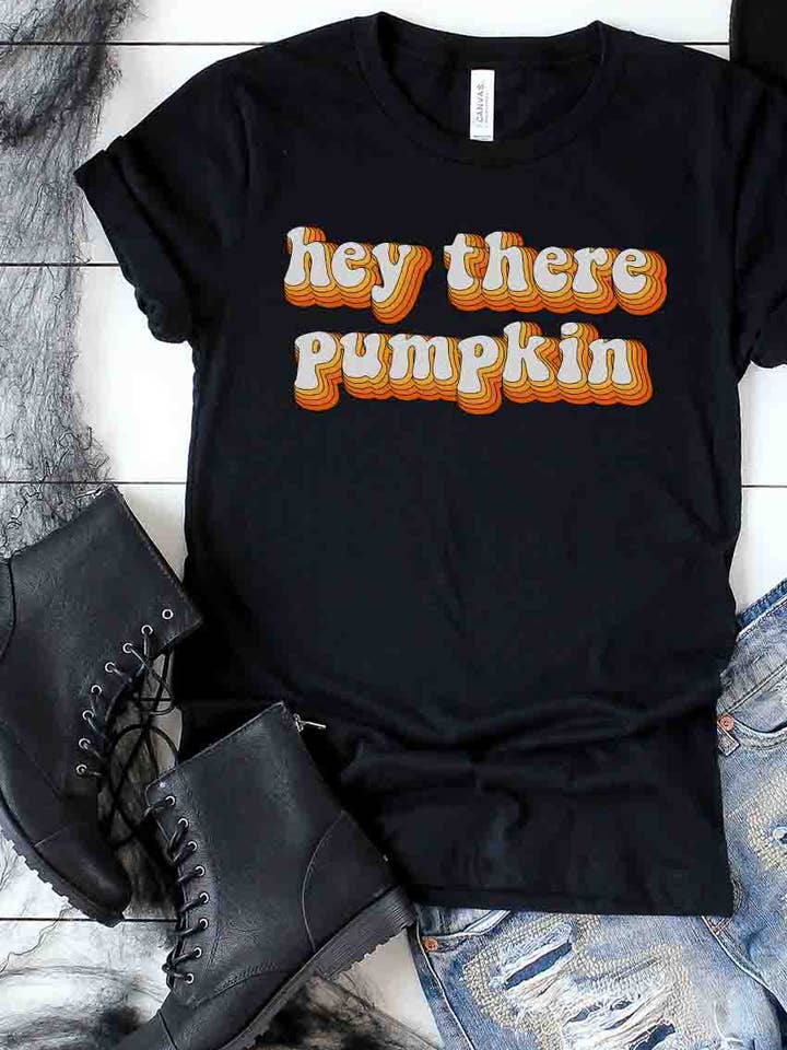 Kissed Apparel - Venta al por mayor Camiseta estampada - Mujer - Camiseta retro Hey There Pumpkin