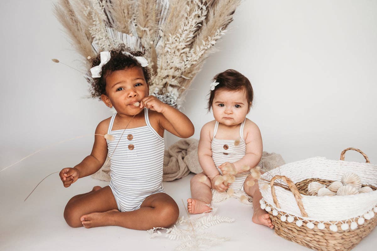 Karibou Kids – wholesale Overall - Baby – Paloma soldräkt - dammig blå rand9