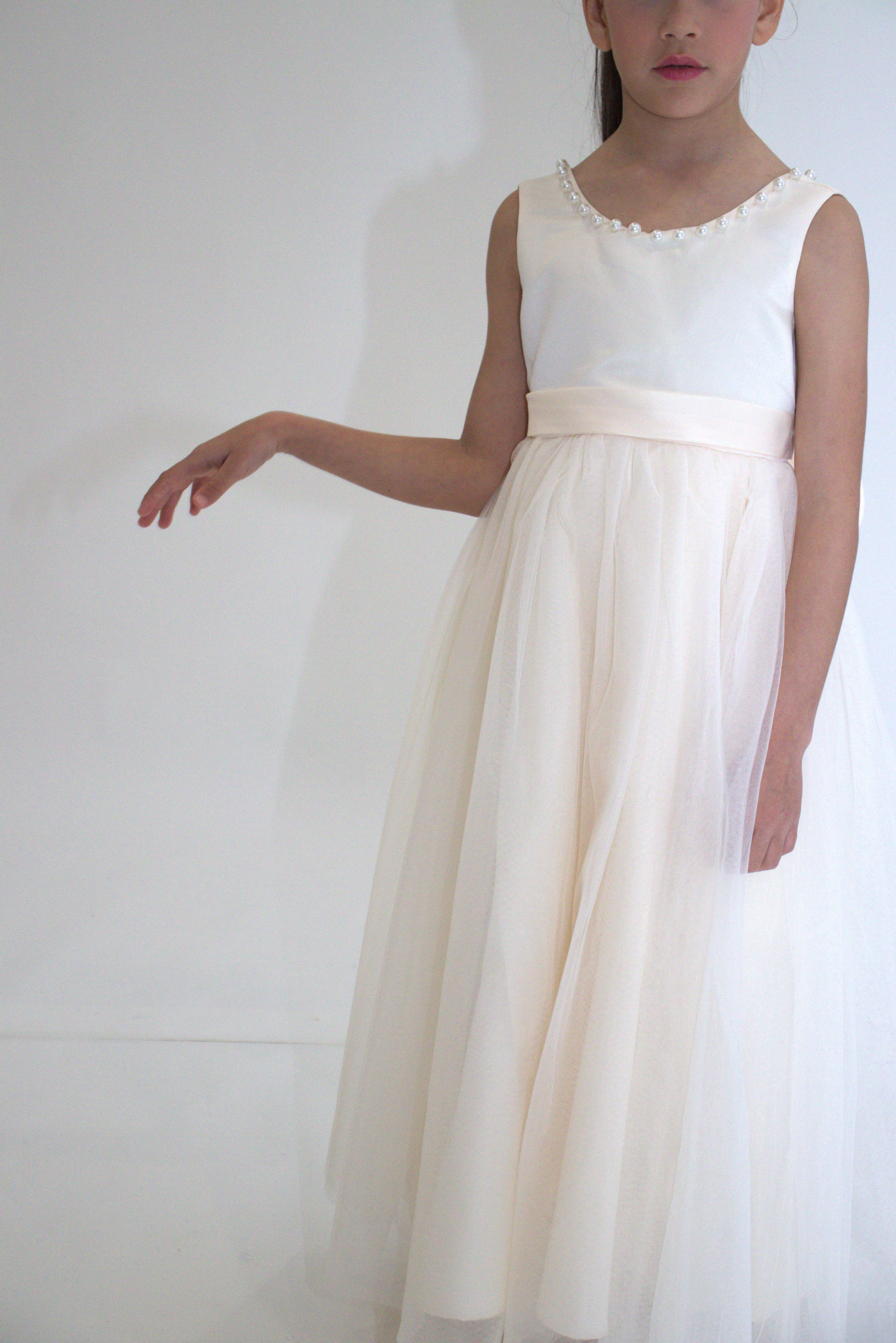 Yuko B - Wholesale Dress - Kids - CARMELINE girl's dress - Beige6