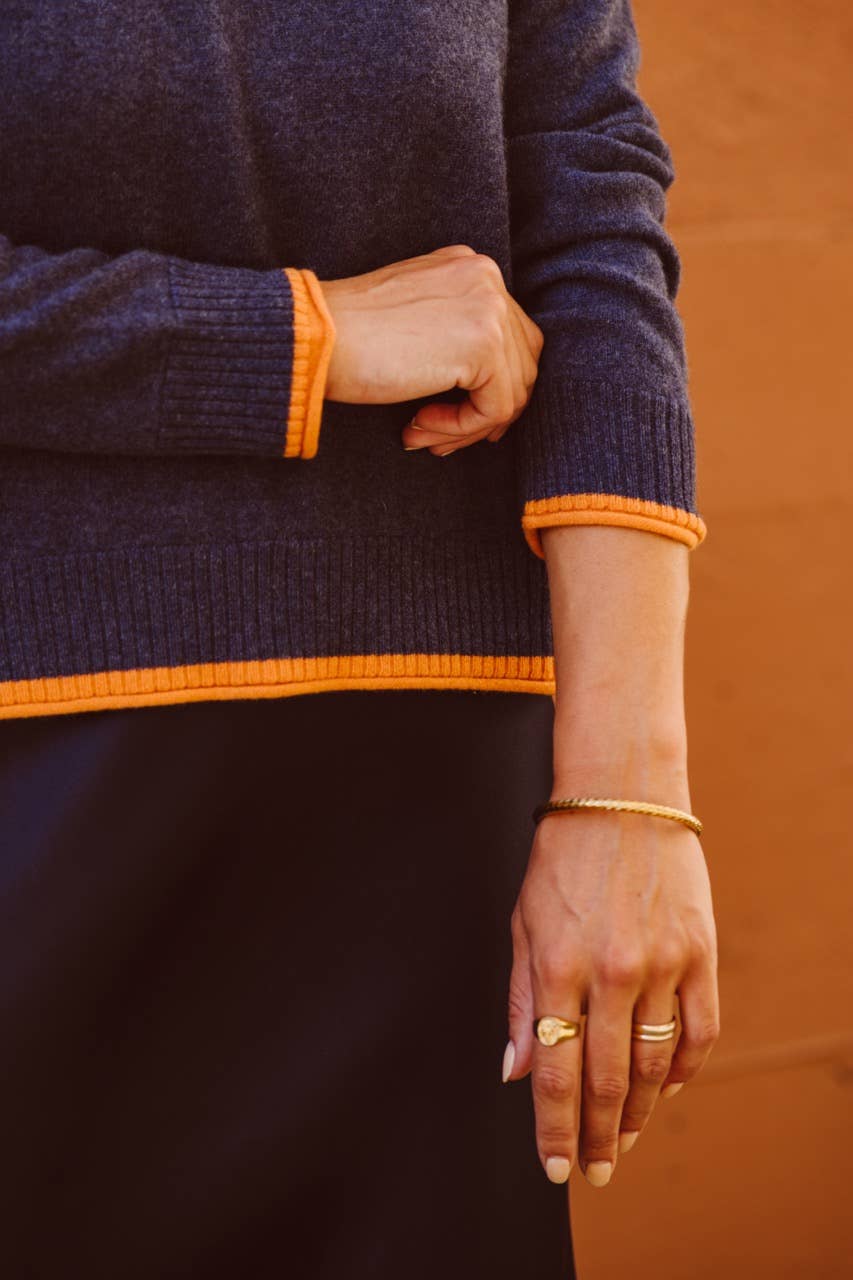 Joyride Supply - Wholesale Knit Sweater - Women's - 100% Cashmere No.15 Jayne Crewneck21