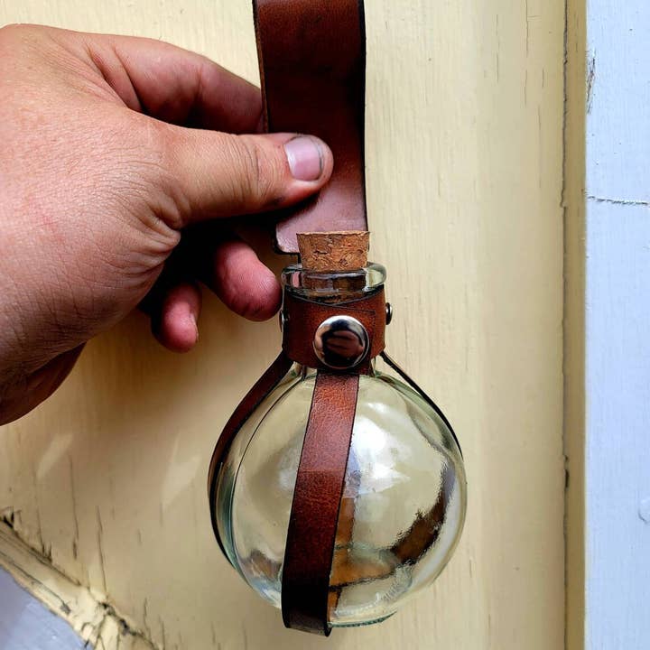 The Nerdy Wolf - Wholesale Flask - Large Round Potion Bottle for Magic Potion LARP Cosplay