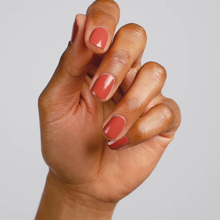 Sienna – Großhandel Nagellacke – Leben3