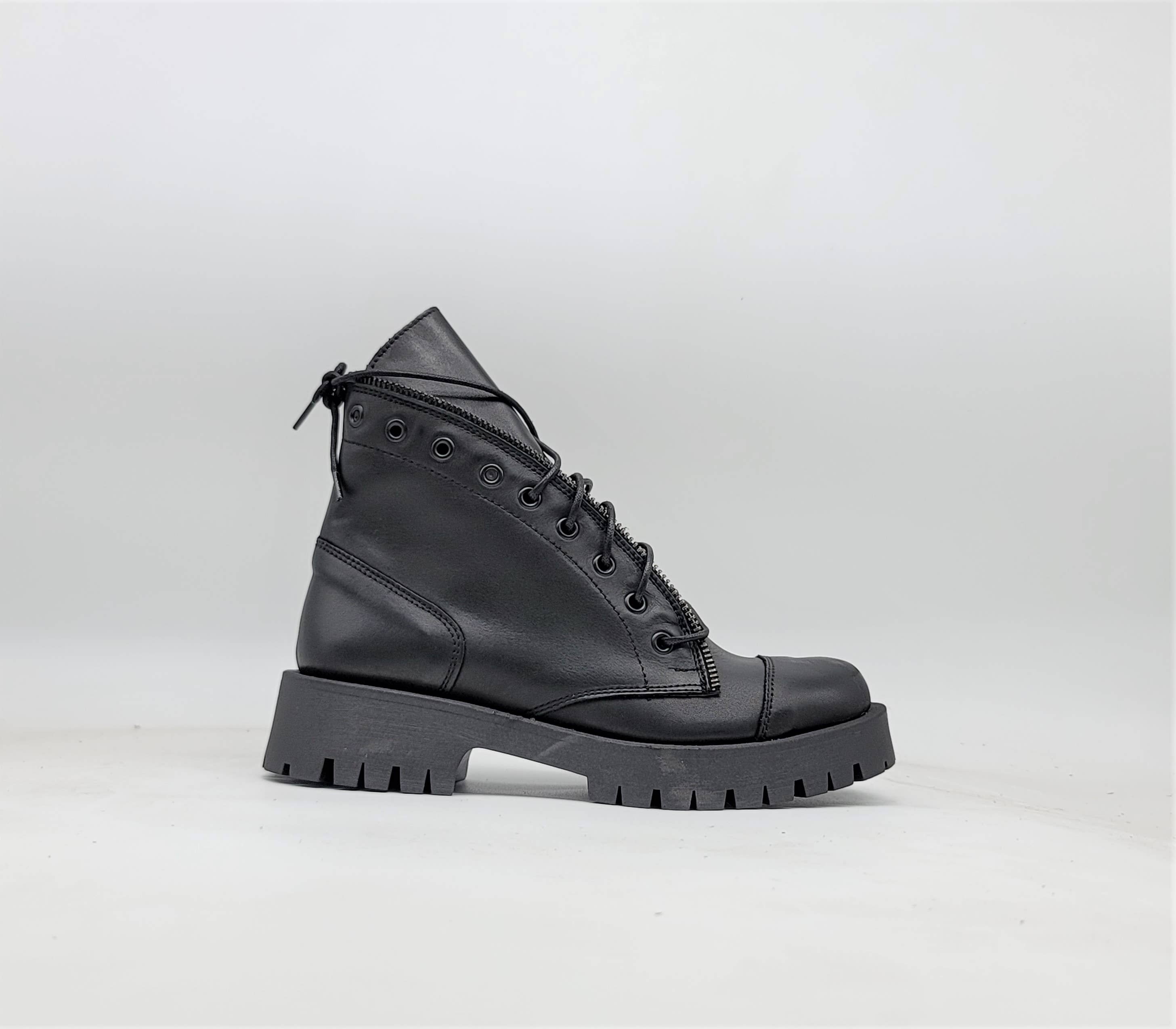 Eccellenza Donna - Wholesale Combat/Military Boots - Women's - ART, 79 BLACK BOOTS HANDMADE IN ITALY AUTUMN WINTER 2024