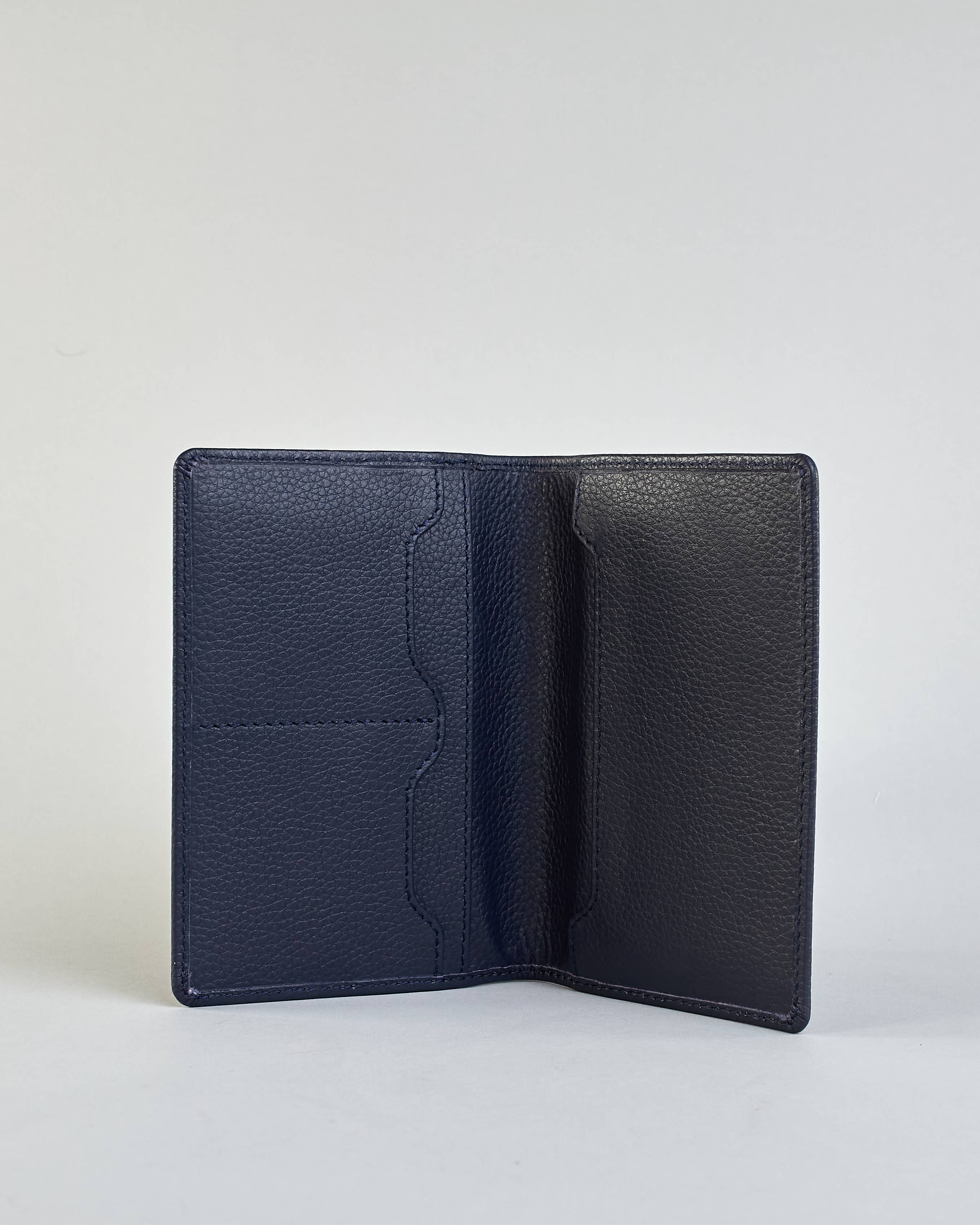 Herzilein-Wien GmbH - Wholesale Passport Case - Women's - Passhülle Leder 37