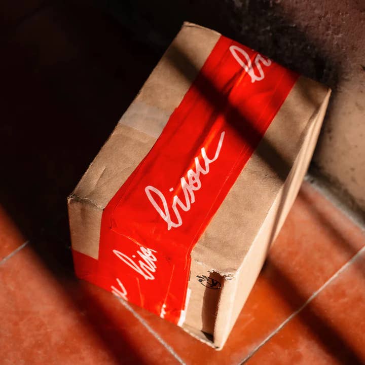 Mathilde Cabanas - Wholesale Tape - Big red kiss tape (giant masking tape)