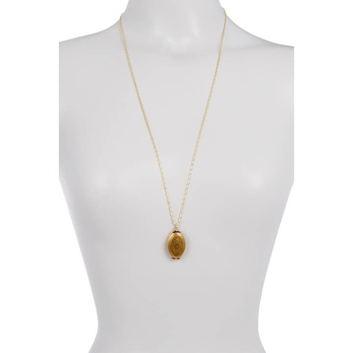 Zoey Simmons - Wholesale Locket Necklace - 4 Photo Locket Pendant Necklace - GF