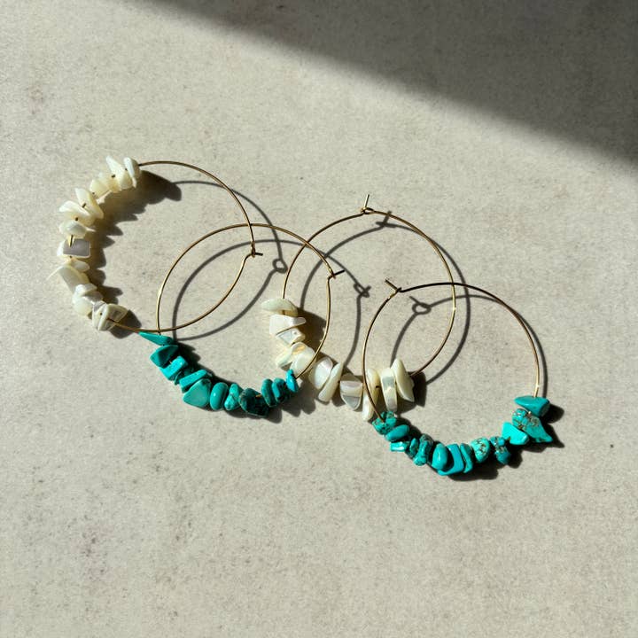 OE! - Wholesale Hoop Earrings - FRAMMENTI MARINI - Turquoise Howlite stone hoops