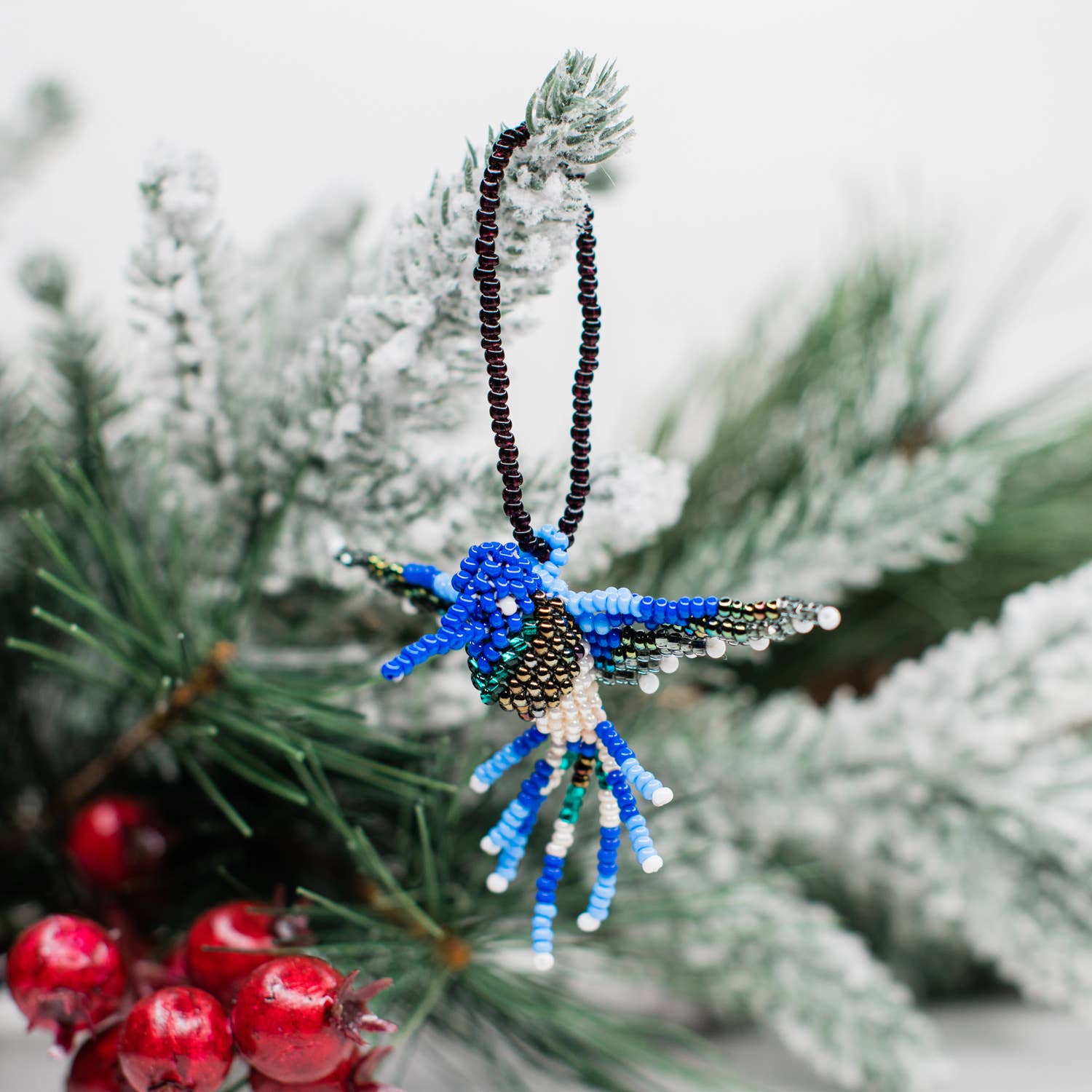 Lucia's Imports – Engroshandel Pynt – Kolibri Beaded Ornament1