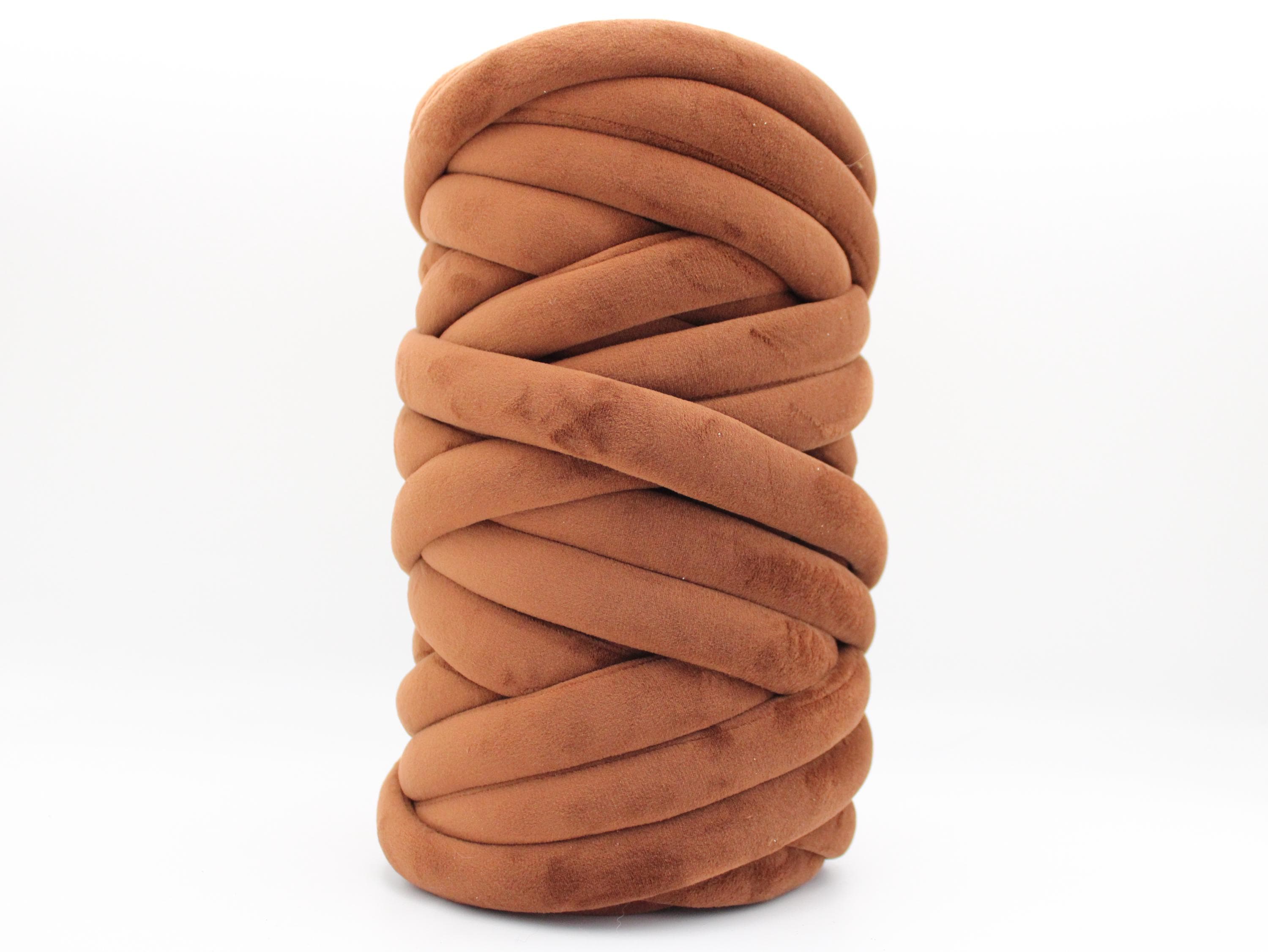 White Chunky Knit Weighted Throw & Giant Photo Blanket #2 for wholesale on Faire5