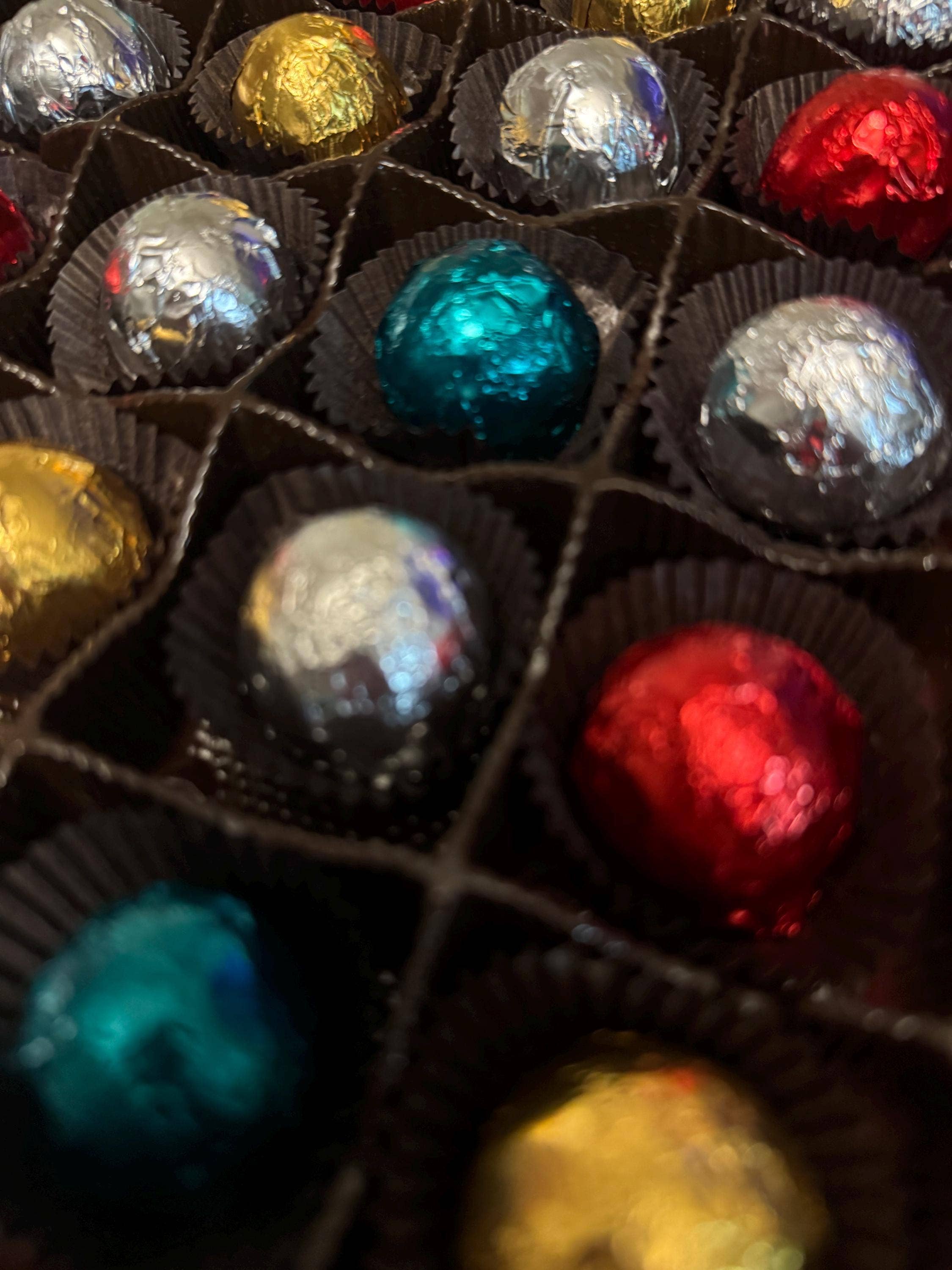 Cardinal Chocolates – wholesale Chocolate box – Chocolate Truffle Advent Calendar Count Down To Christmas1