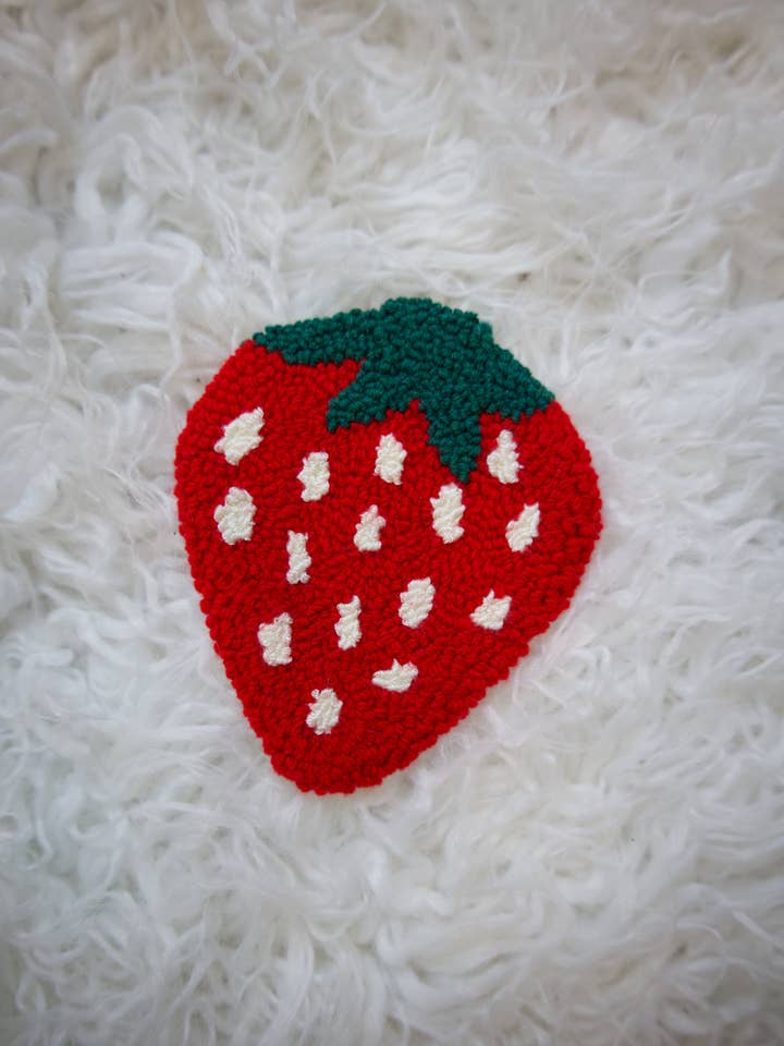 HANDMADE PUNCH NEEDLE MUG RUG - STRAWBERRY for wholesale by UNICORNIO STUDIO