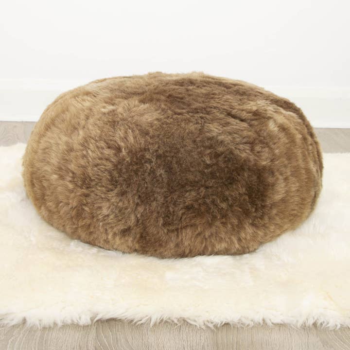 Wildash London - Vendita all'ingrosso Pouf - Pouf in pelle di pecora Hot Buns - Pouf in pelliccia rasata islandese