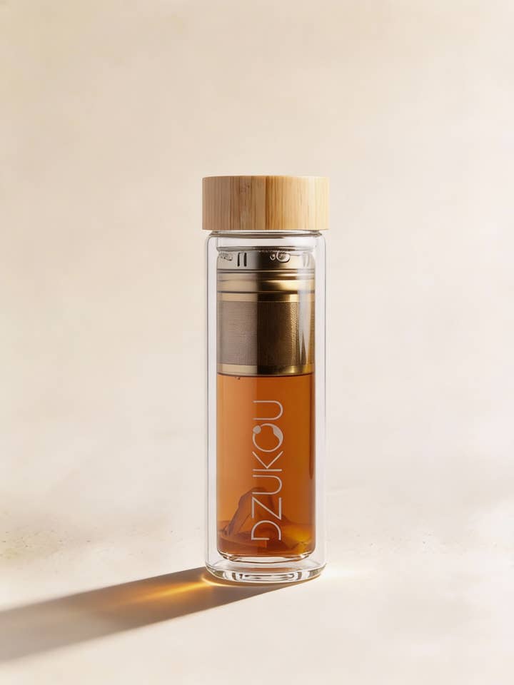 Double-Walled Glass Tea Bottle with Infuser – 450 ml for wholesale by Dzukou B.V.