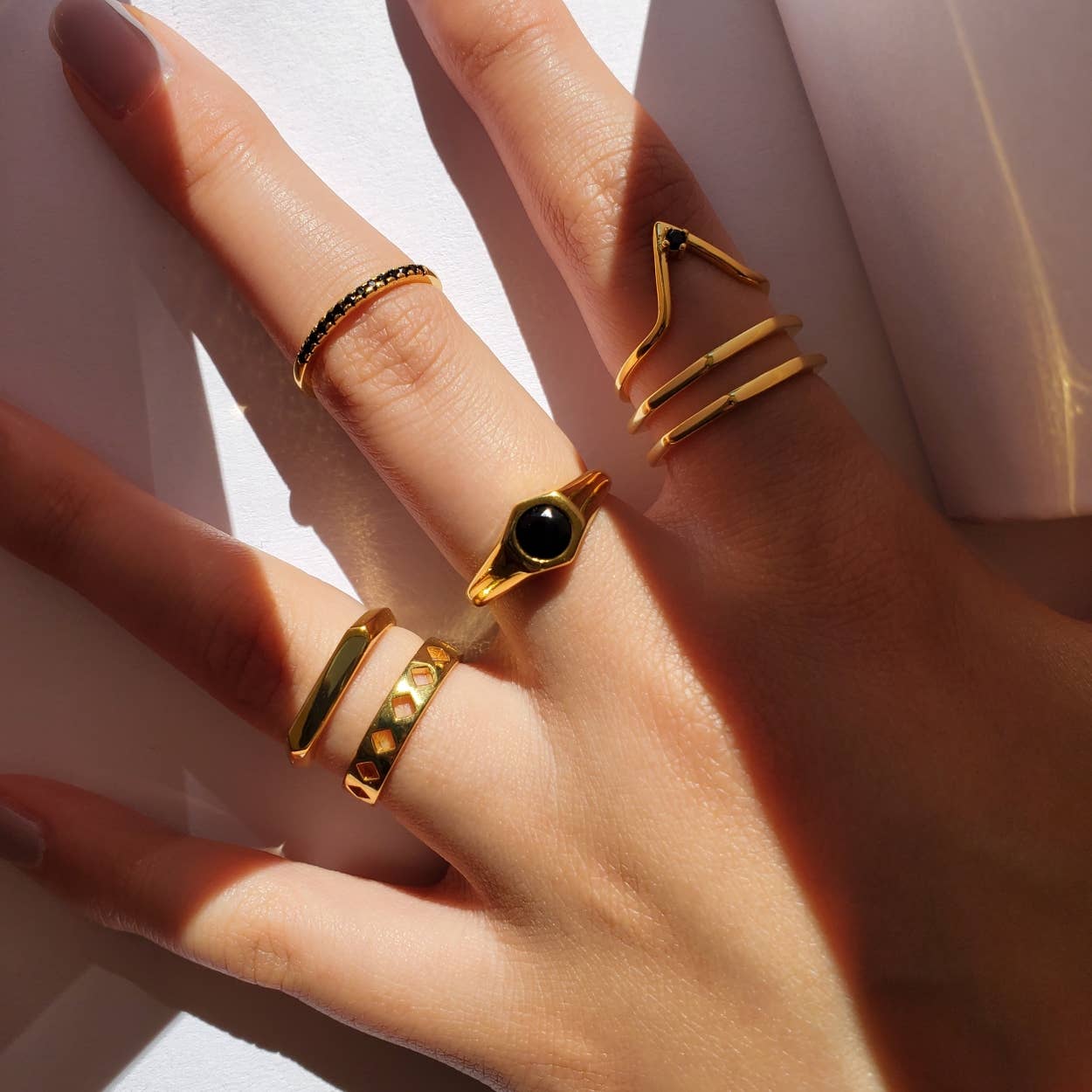 HolyBang Jewels - Wholesale Cocktail/Statement Ring - BLACK CZ V RING - R-F40314