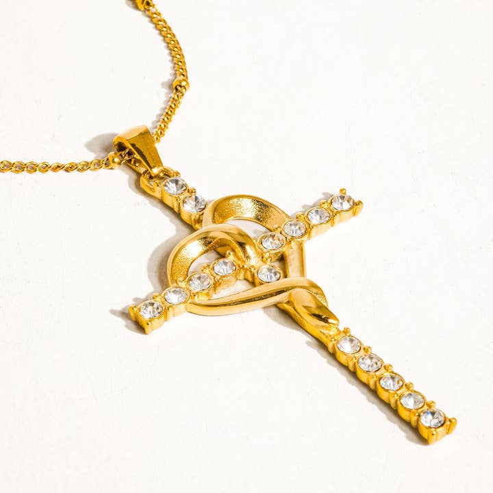 Oro Giallo Collana Hermine a forma di croce a forma di cuore in oro 18 carati, non si ossida in vendita all'ingrosso su Faire0