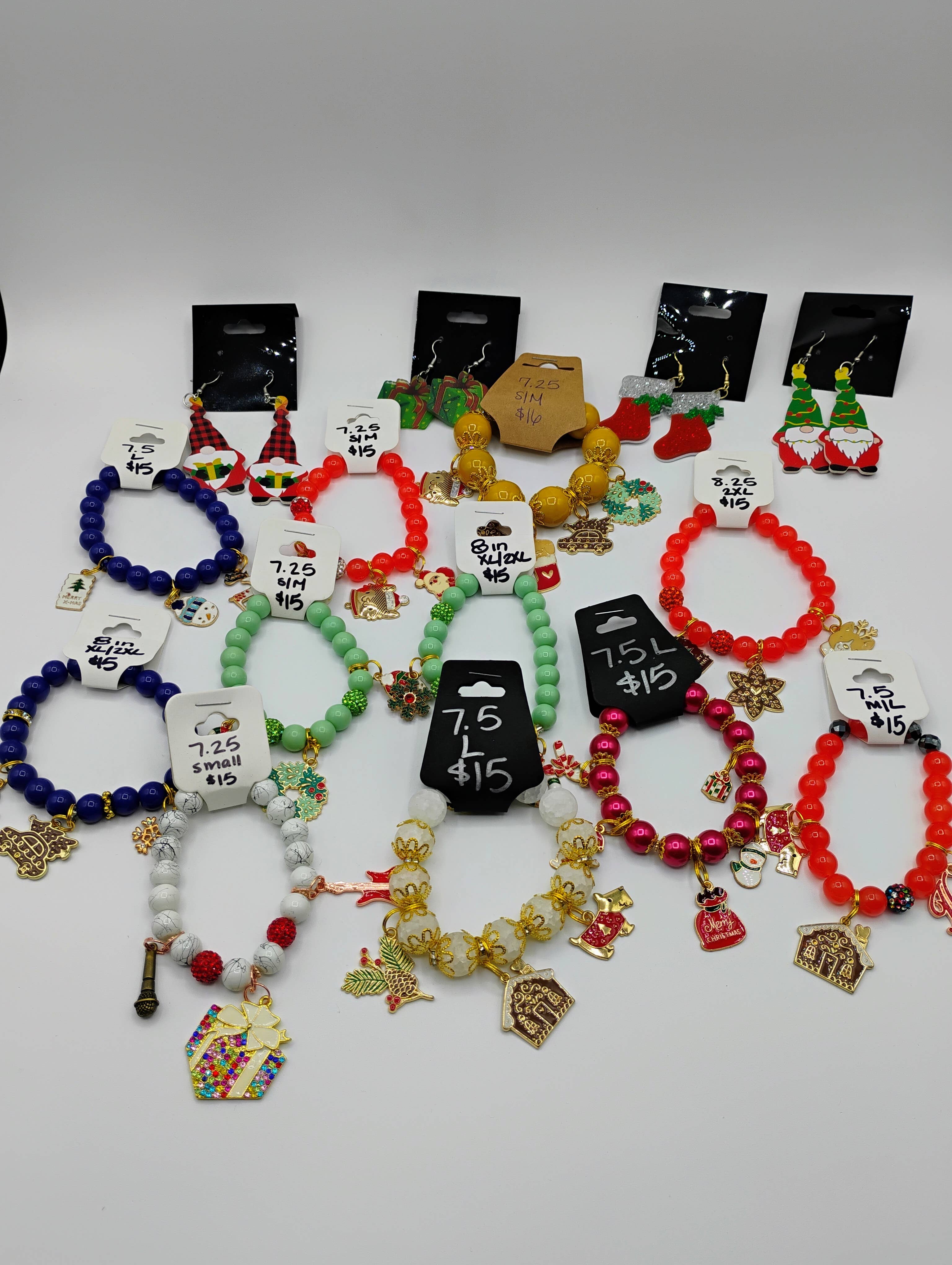 Swanky Lady Couture - Wholesale Charm/dangle bracelet - 11 Christmas charm bracelets for adults + 4 free earrings