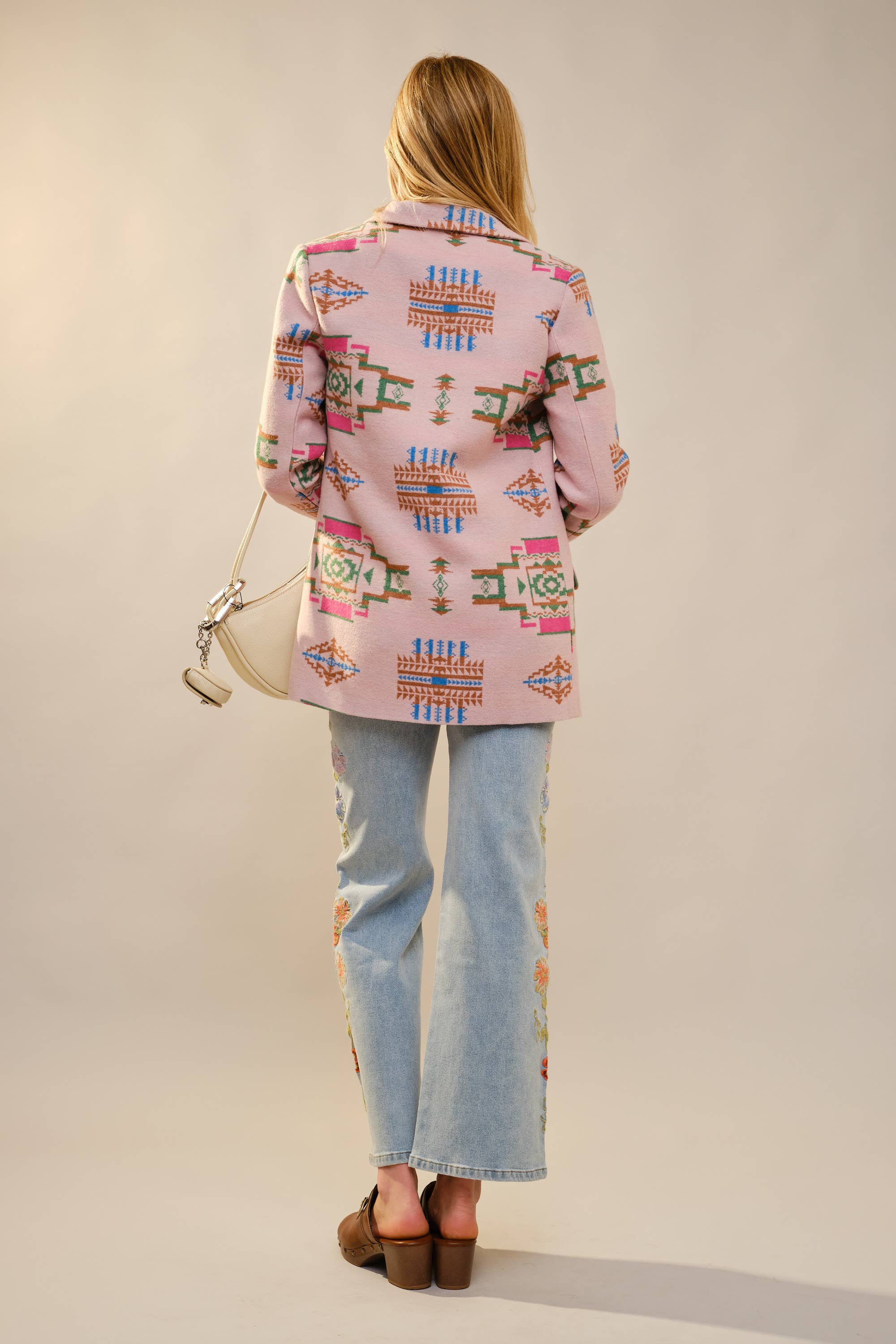 Blue B - Wholesale Blazer - Dames - 37937J Azteekse Jacquard Juweel Knoop Blazer6