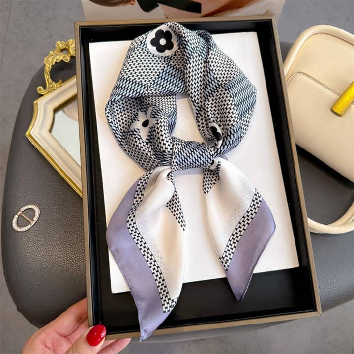 Lavender Border 70cm fyrkantig halsduk, silkestrukturerad halsduk, solskyddande satinhalsduk, halsduk, satinsjal, gåva för wholesale av SueSilkHK