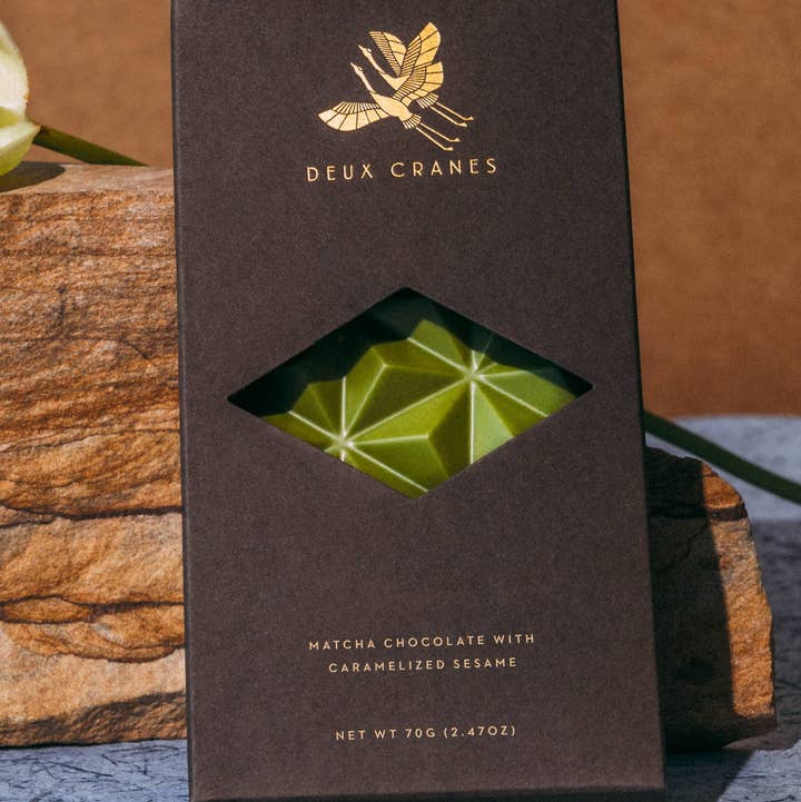 Deux Cranes - Wholesale Chocolate Bar - Matcha Chocolate with Caramelized Sesame0
