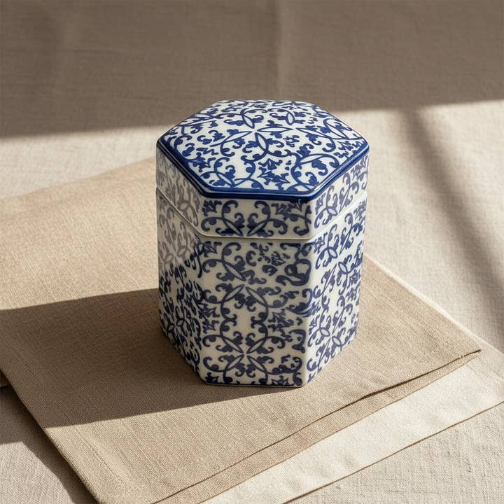 Ginger Jar Pot Elburg - 17x13x13cm - Blue White Blue Porcelain for wholesale by DutZ Collection @ Lowlands Design