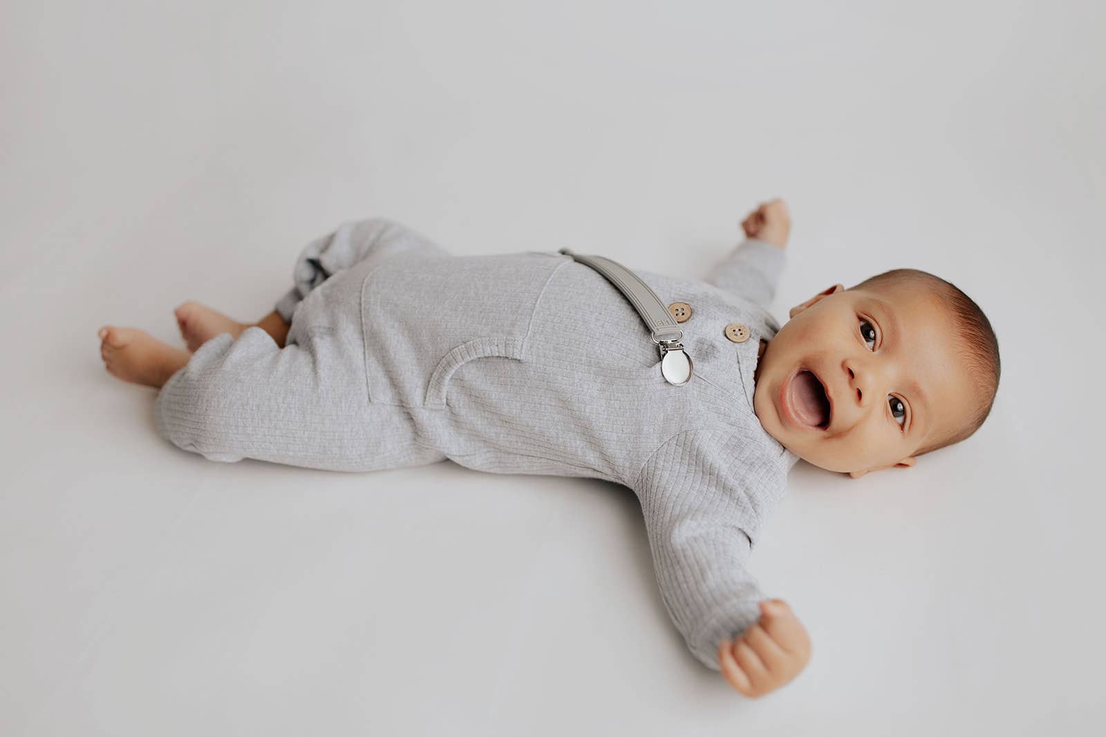 Three Little Tots - Wholesale Rompertje - Baby - Baby ribgebreide romper met zakken63