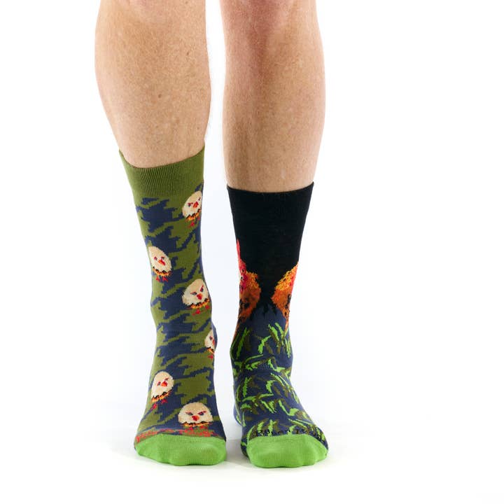 Chaussettes dépareillées poule pour la vente par Ruban Rouge