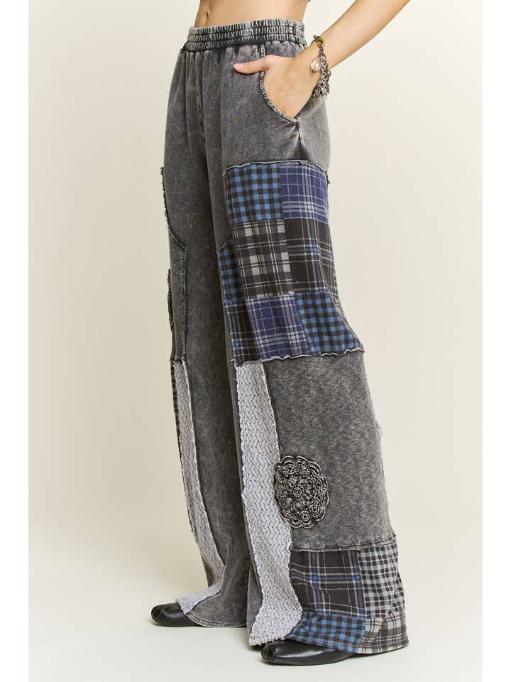 J.Her - Wholesale Pants - Women's - Mineral Washed Plaid Patched Doily Pants HP67363