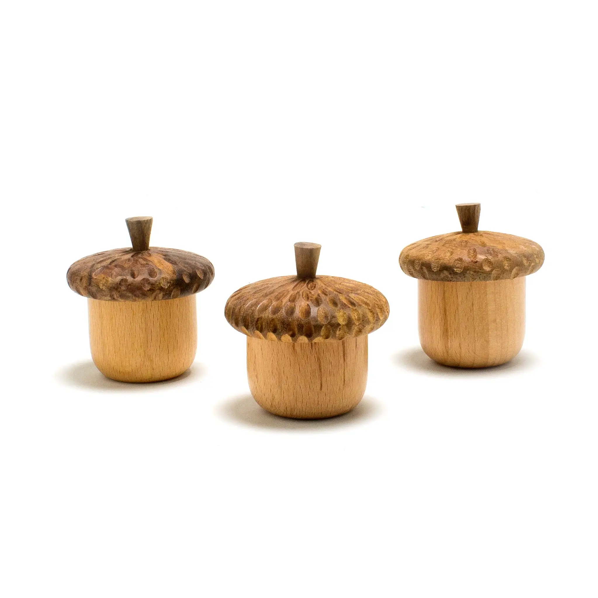 DEGEN - Wholesale Knitting/Crochet Supplies - Stitch Marker Holding Acorn1