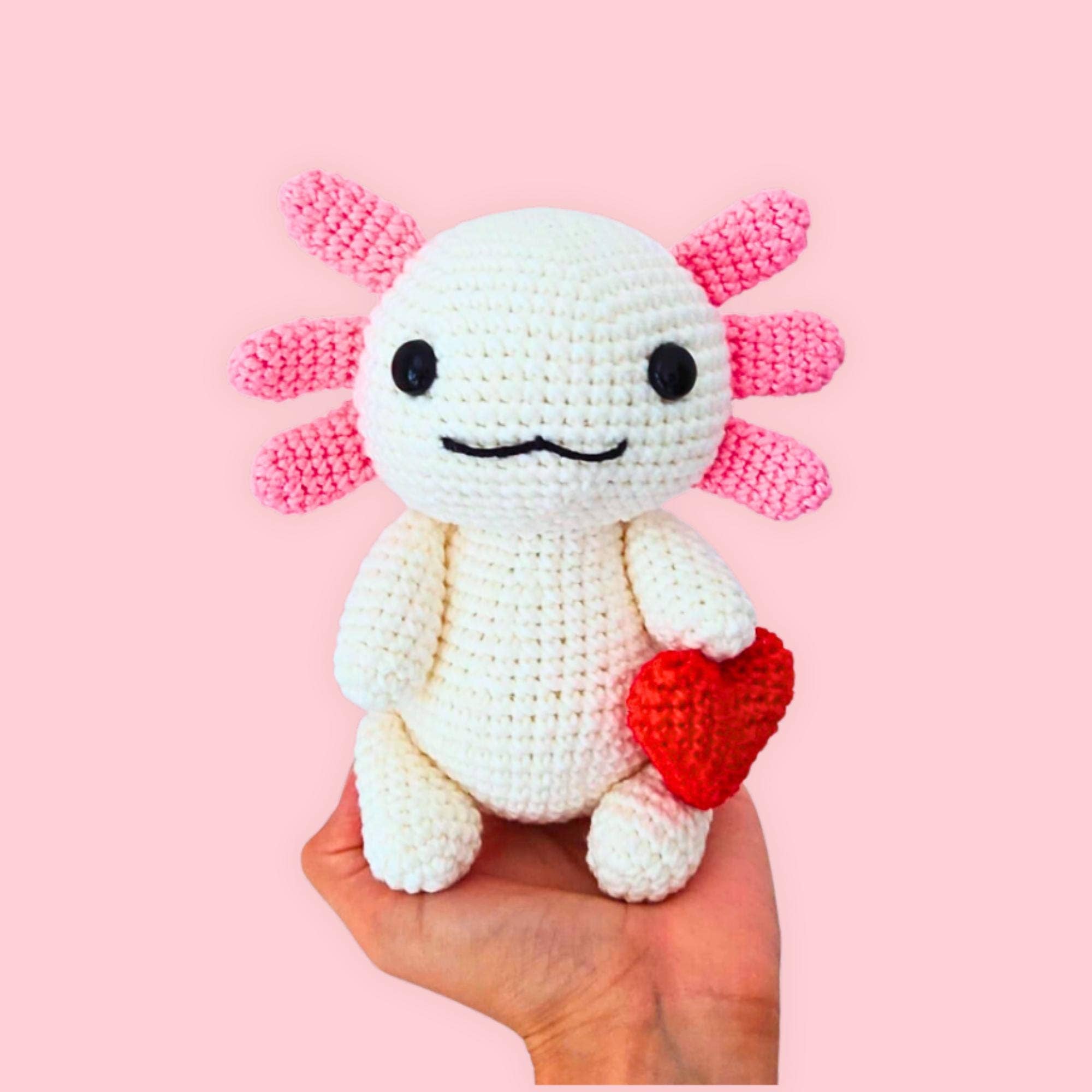 TOMOPOD LLC - Wholesale Stuffed/Plush Toy - Kids & Baby - Crochet Valentines Axolotl, Cute Amigurumi Heart Axolotl3