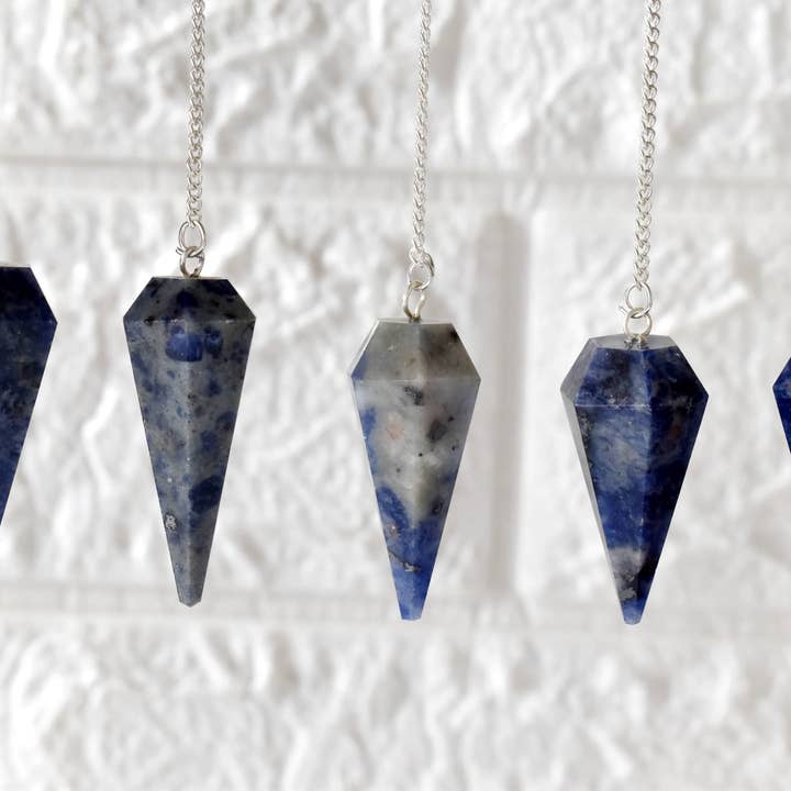 Dowsing Pendulum | Sodalite | Faceted | Crystal Pendulum for wholesale by Soothing Crystals