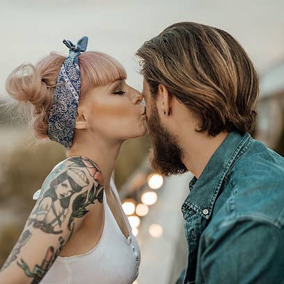 THRONE – wholesale Skäggborste/kam – Premium skäggkam i persikoträd11