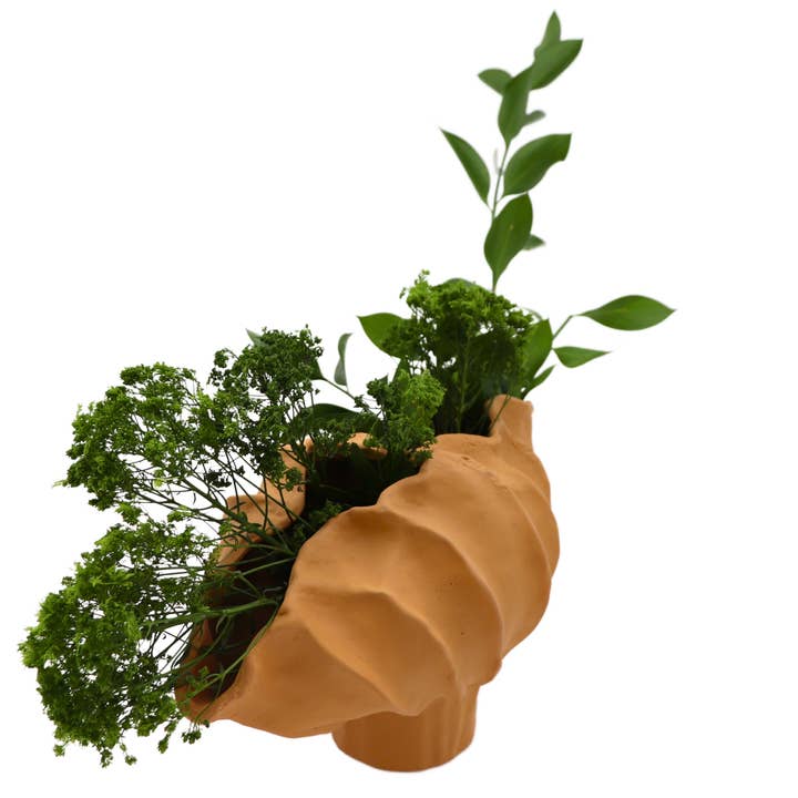 Ro’Table NYC - Wholesale Vase - Sirene Shell Vase3