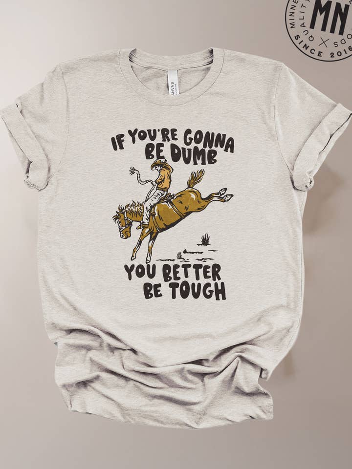 Camiseta "É Melhor Ser Resistente" por atacado de Minnesota Sisters