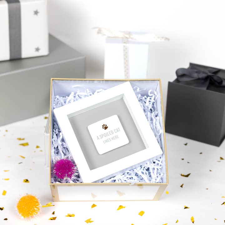 Pavilion – wholesale Plaque – A Spoiled Cat - 4.75" Plaque3