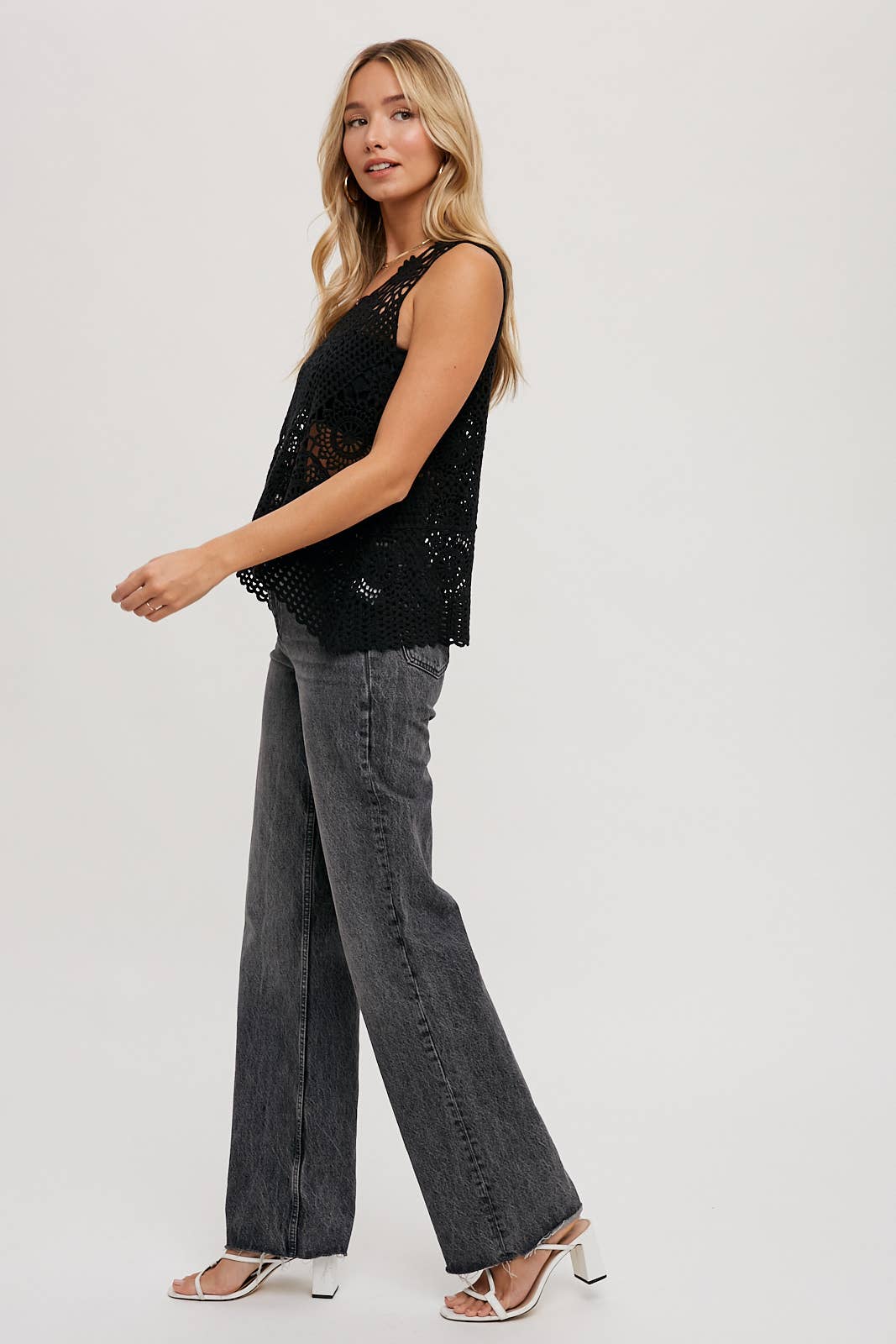 Bluivy - Wholesale Knit Top - Women's - OPEN-KNIT CROCHET SLEEVELESS TOP24