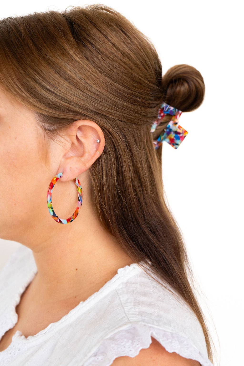 Spiffy & Splendid - Vendita all'ingrosso Orecchini a cerchio - Cameron Fiesta - Orecchini a cerchio grandi colorati, gioielli Spiffy & Splendid3