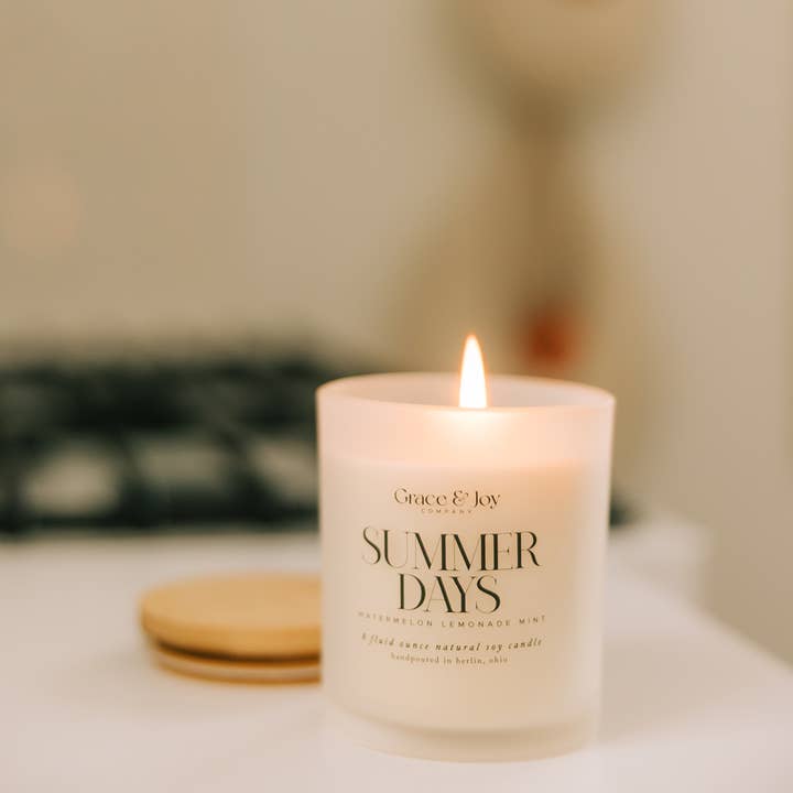 Bougie Jours d'Été | 8 onces pour la vente par Grace and Joy Company