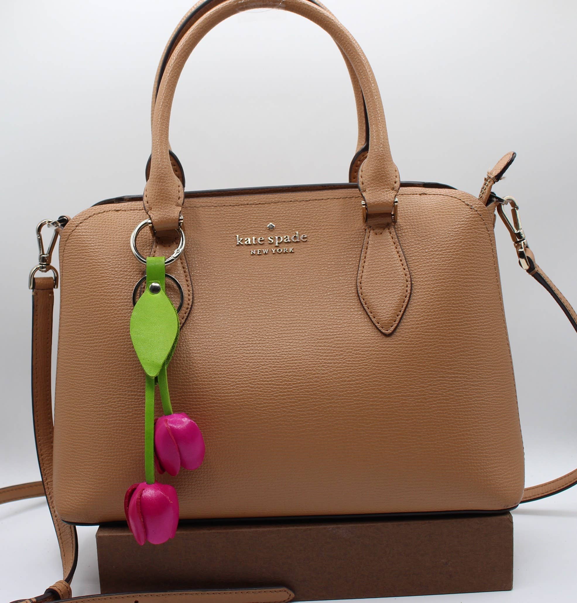 Sunflower Handmade leather inc – Engroshandel Nøglering - Dame – læder tulipan nøglering pung charm taske taske tilbehør9